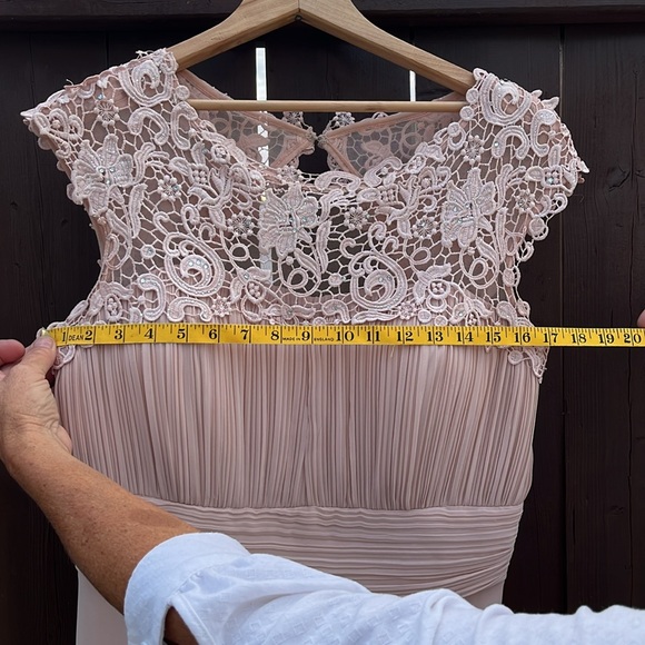 Formal Dress Perfect for Wedding, Shower or NYE!!! - Picture 9 of 11